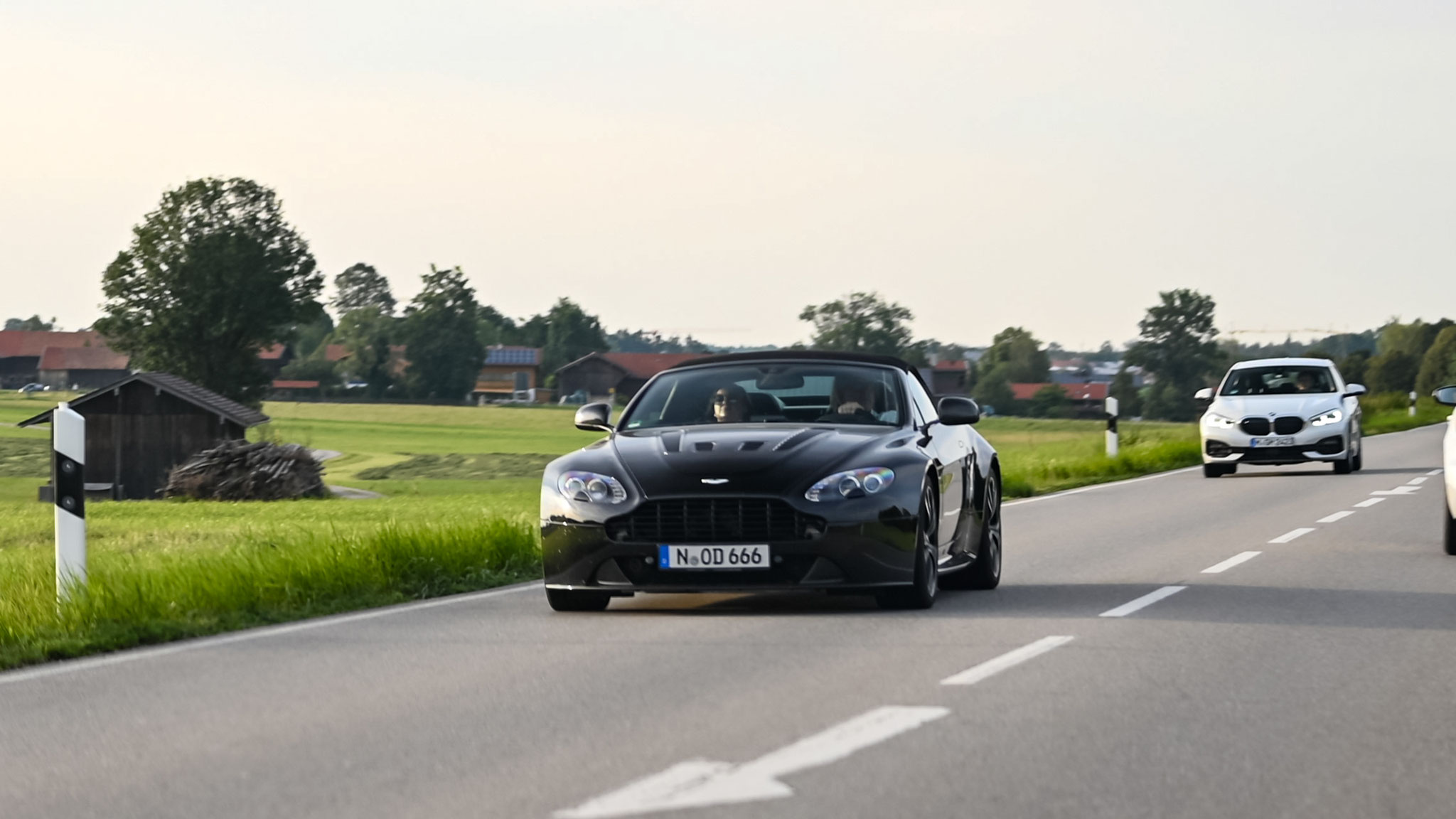Aston Martin Vantage V12 S Volante - N-OD666