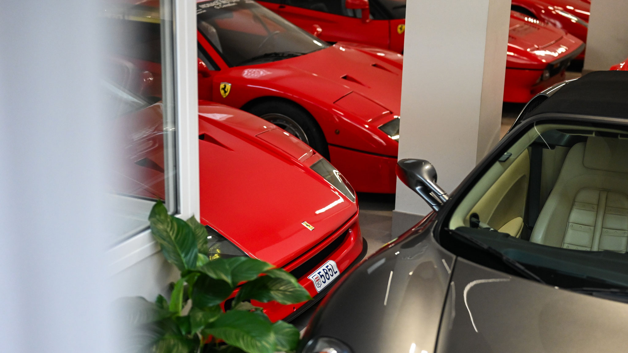 Ferrari F40 - 585L (MC)