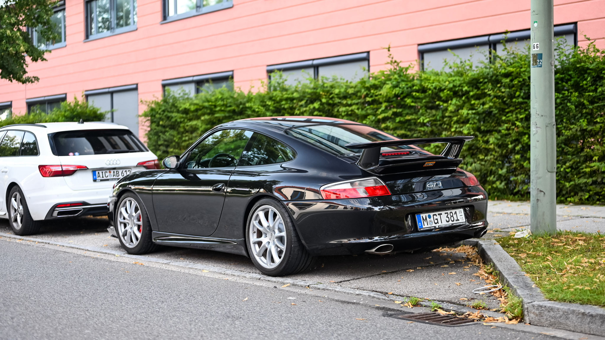 Porsche 996 GT3 - M-GT381