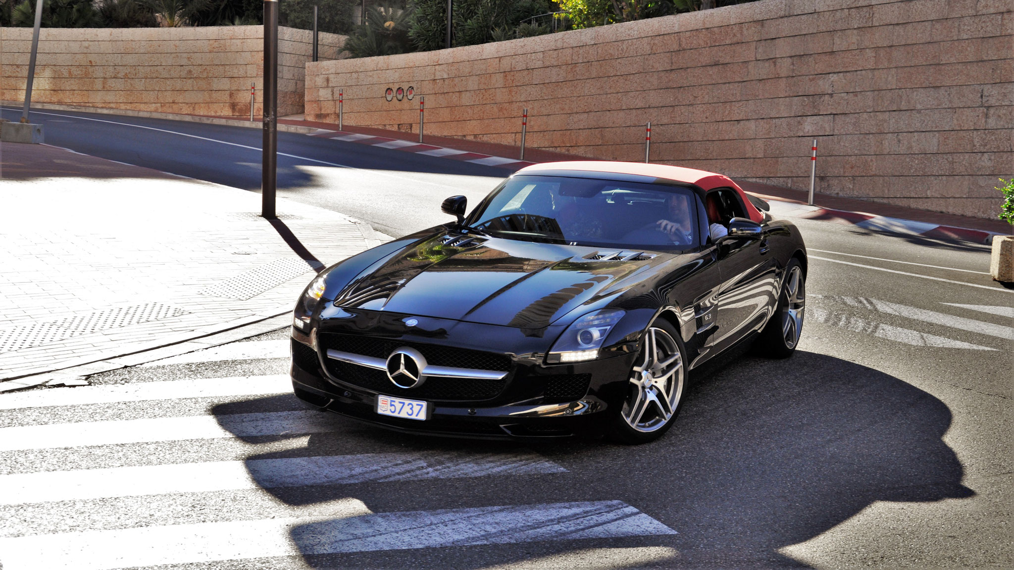 AMG SLS Roadster - 5737 (MC)