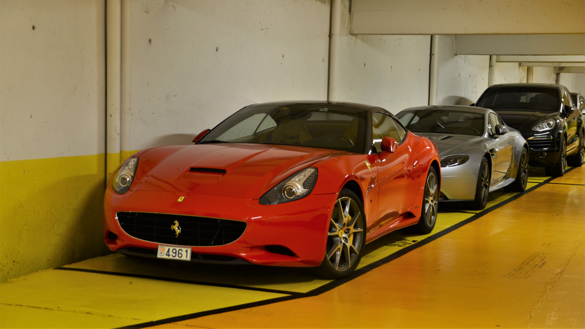 Ferrari California - 4961 (MC)