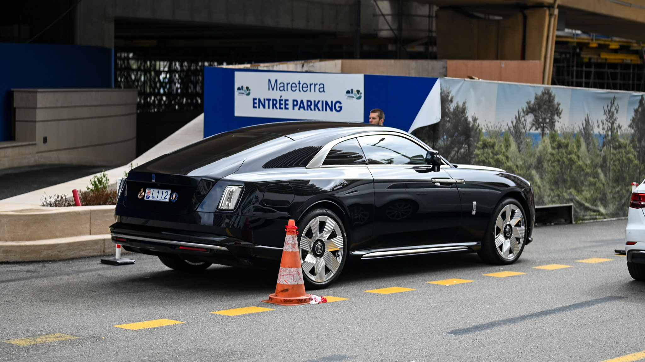 Rolls Royce Spectre - L112 (MC)