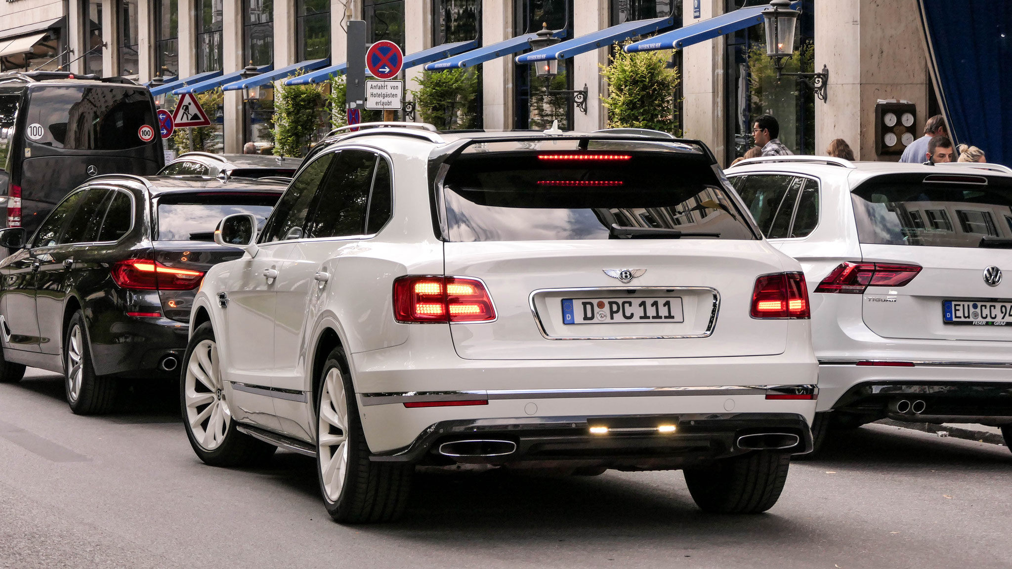 Bentley Bentayga - D-PC111