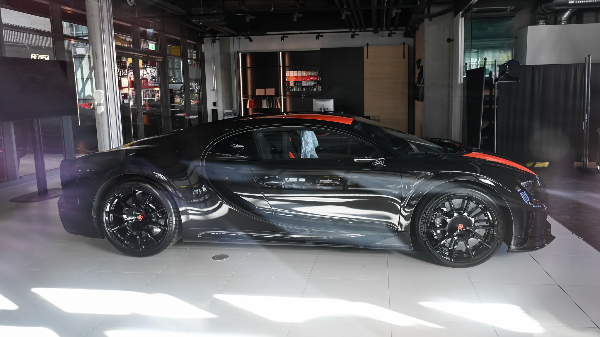 Bugatti Chiron Super Sport 300+ - A-SO320