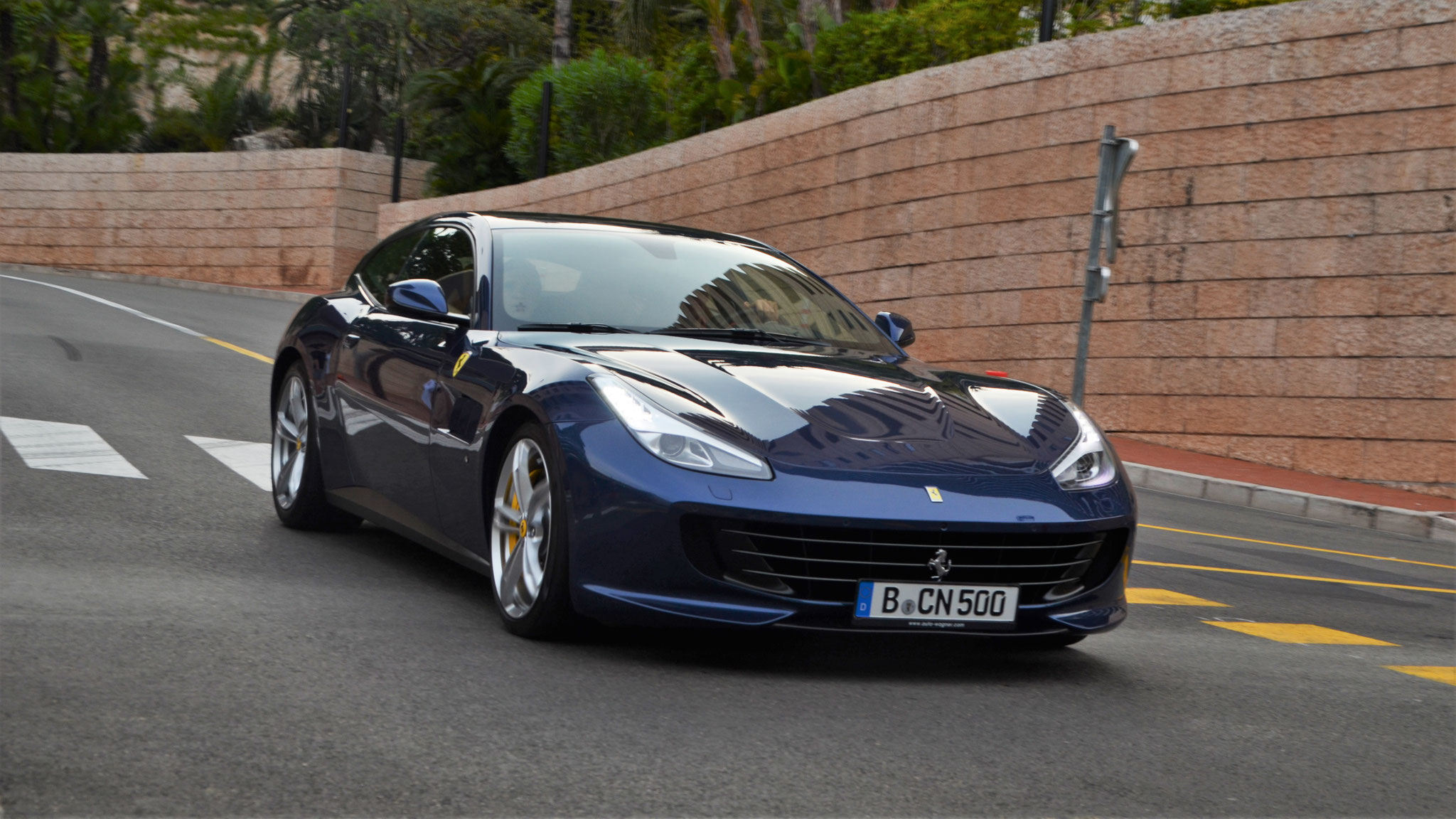 Ferrari GTC4 Lusso - B-CN500