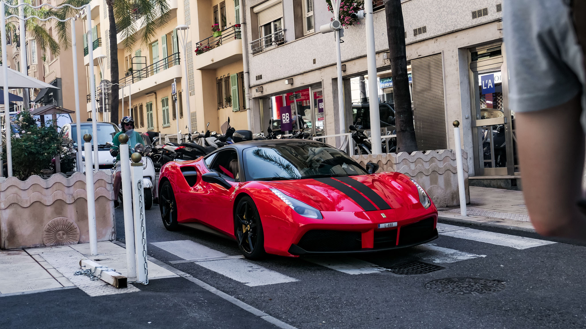 Ferrari 488 GTB - L488 (BEL)