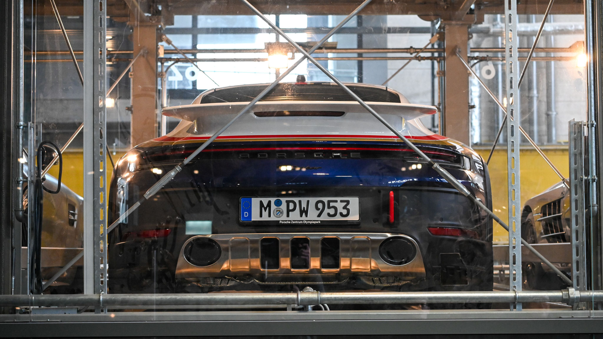 Porsche 911 Dakar - M-PW953