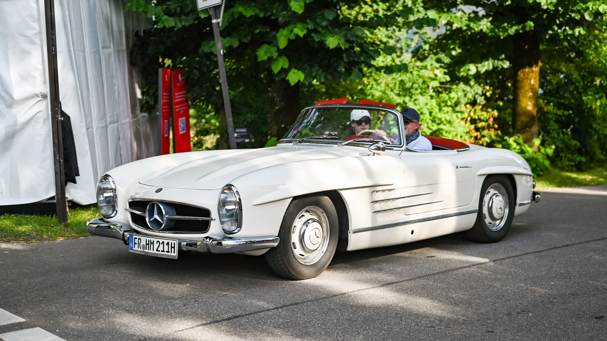 Mercedes 300SL Roadster - FR-HM211H