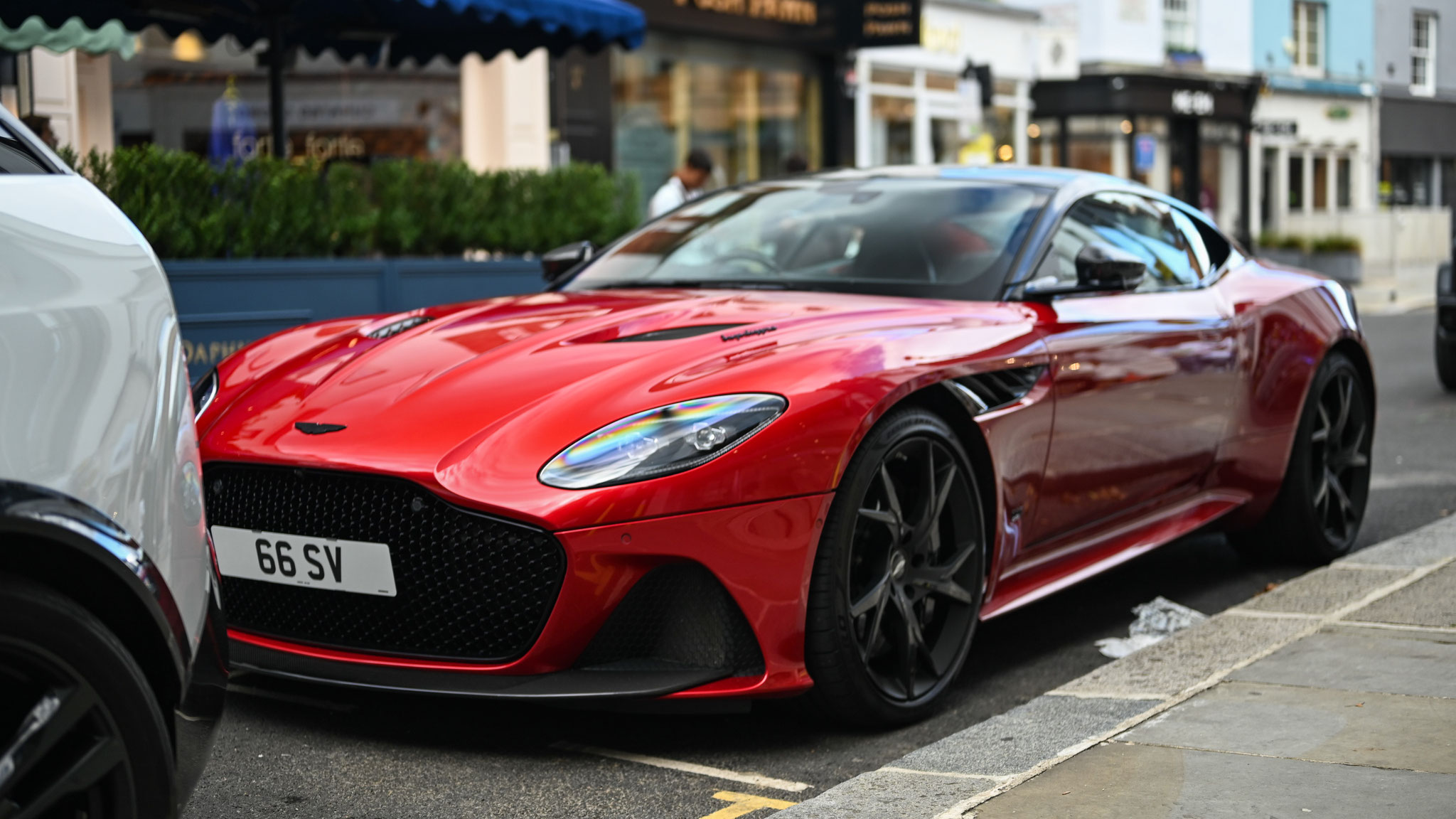 Aston Martin DBS Superleggera - 66SV (GB)