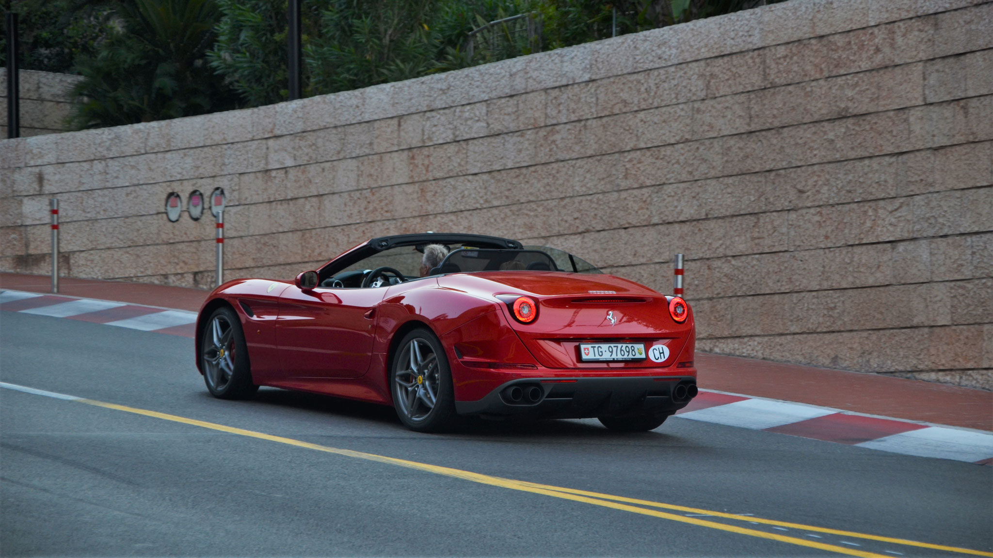 Ferrari California T - TG97698 (CH)