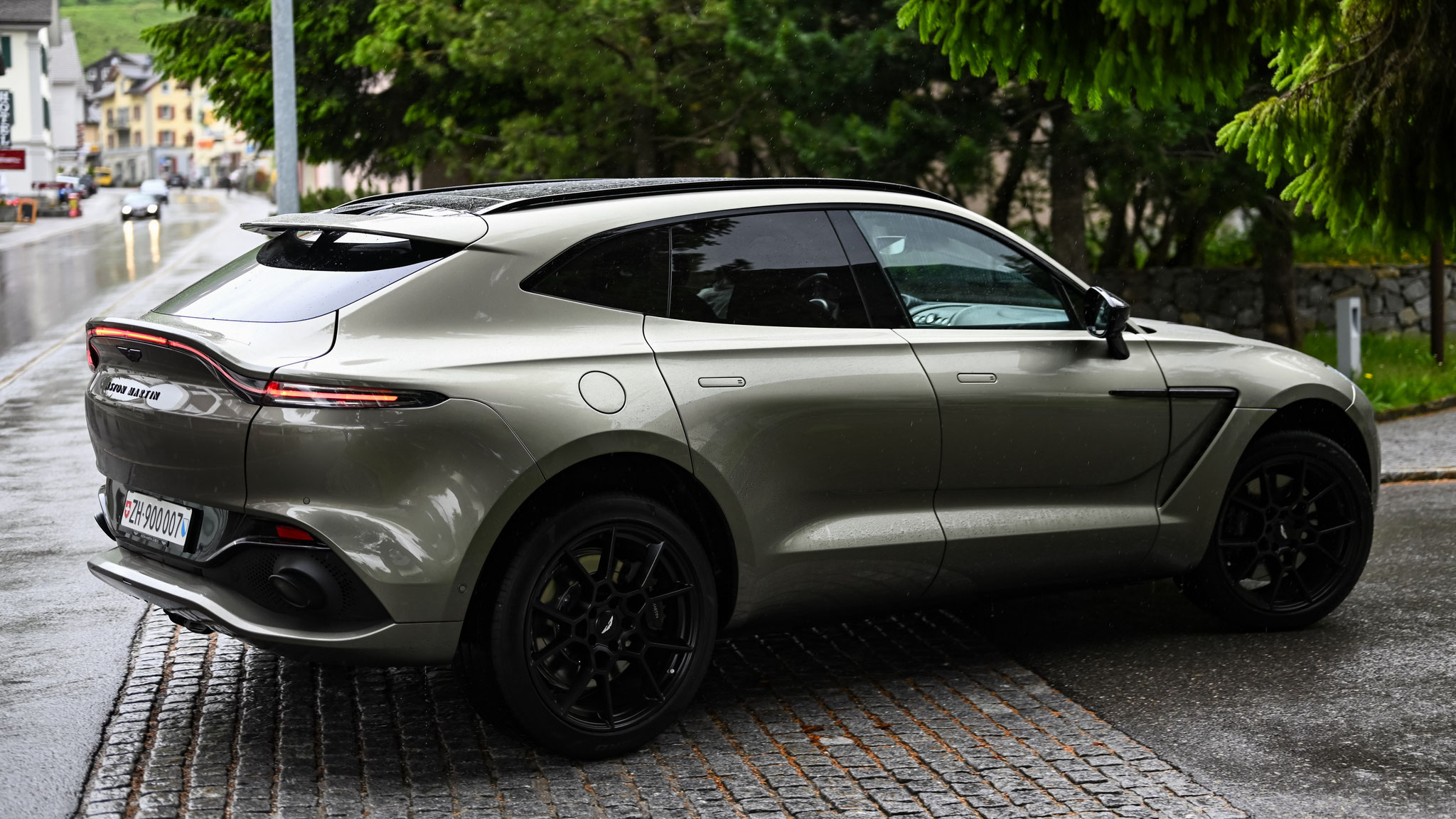 Aston Martin DBX - ZH900007 (CH)
