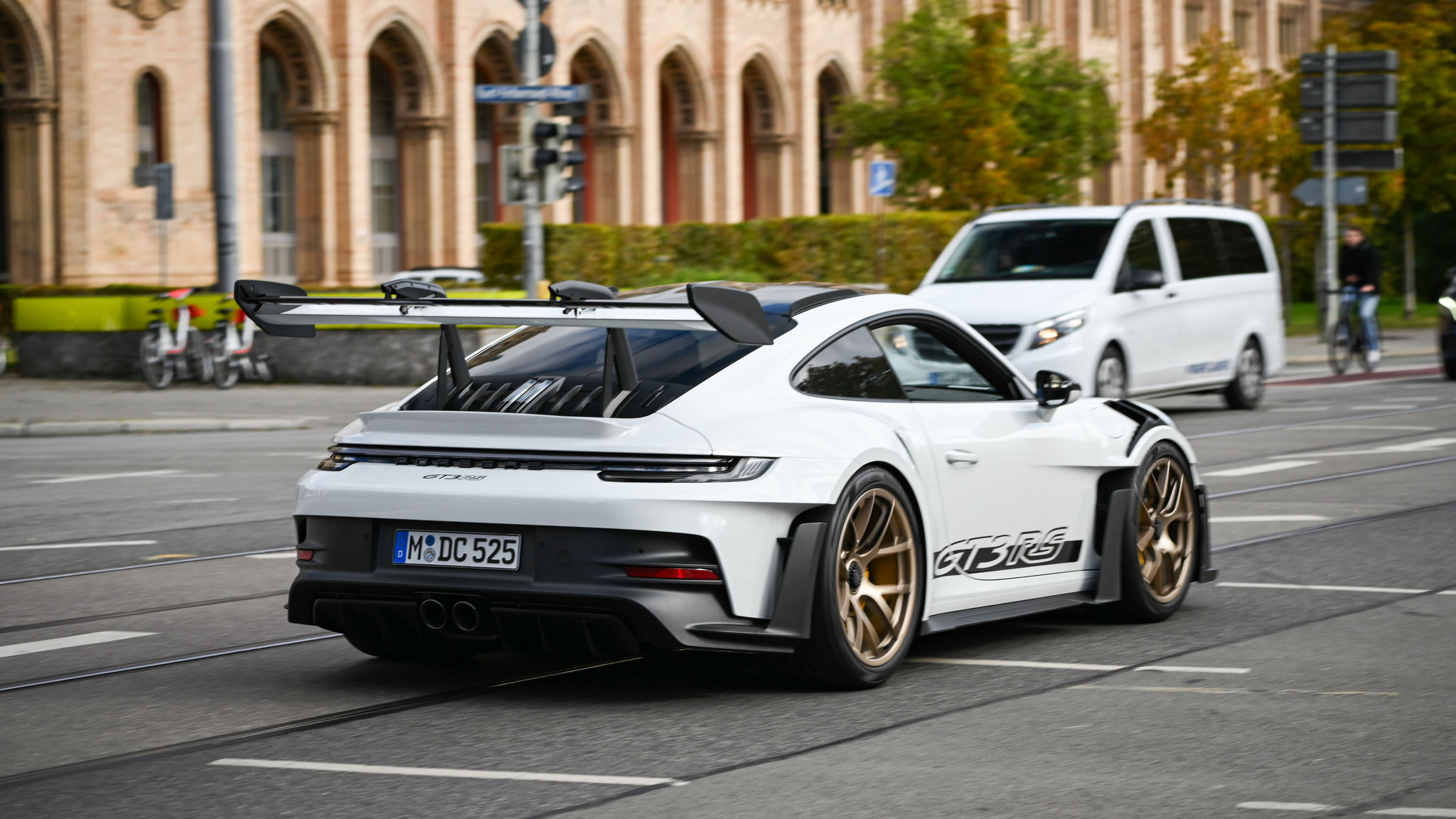 Porsche 992 GT3 RS - M-DC525