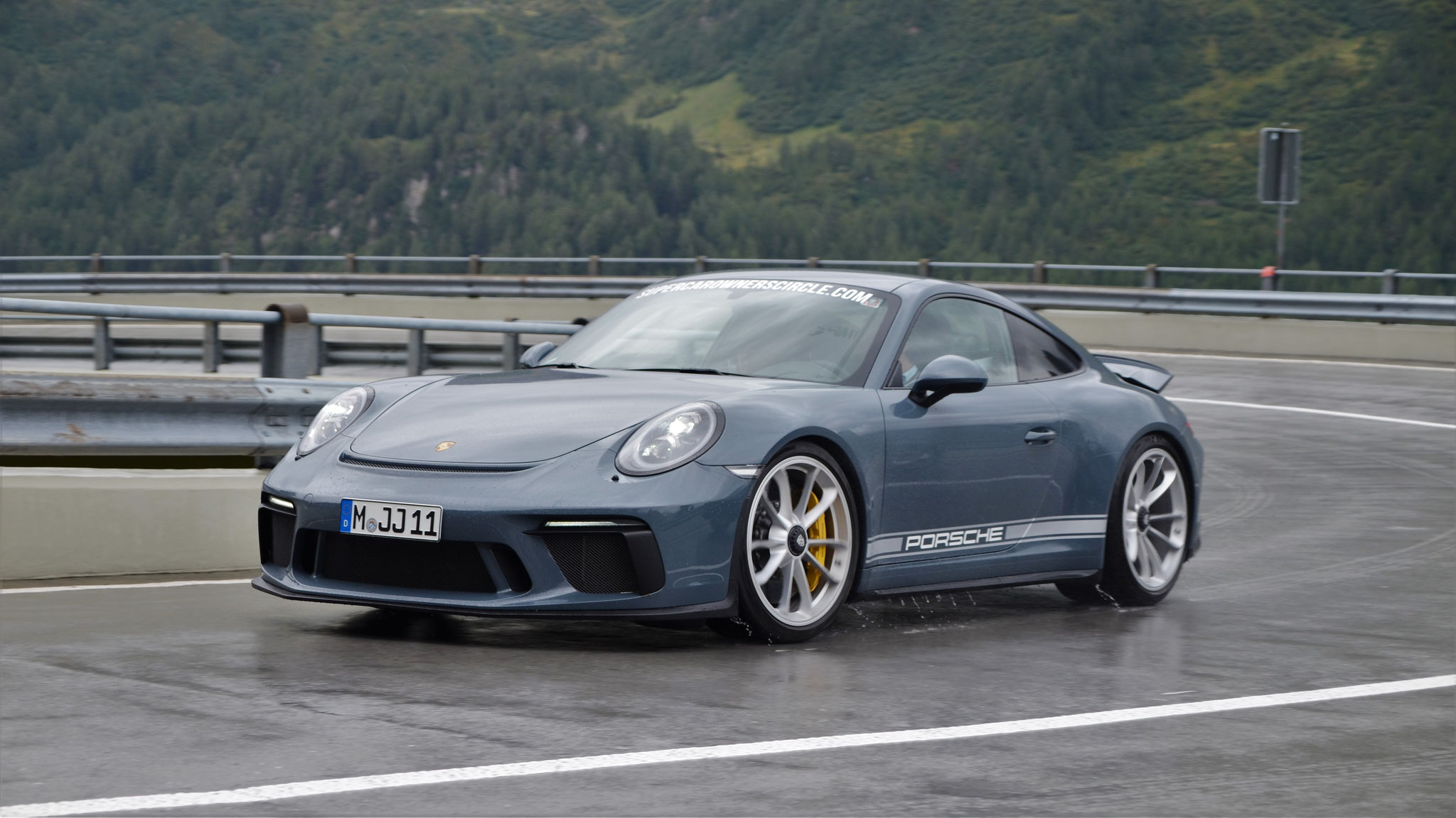 Porsche 991 GT3 Touring - M-JJ11