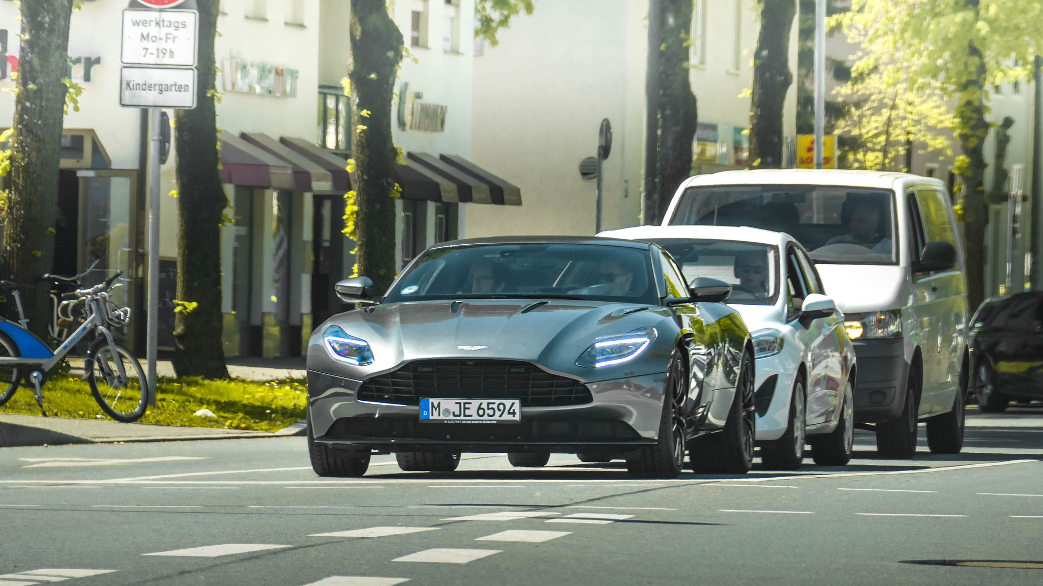 Aston Martin DB11 - M-JE6594