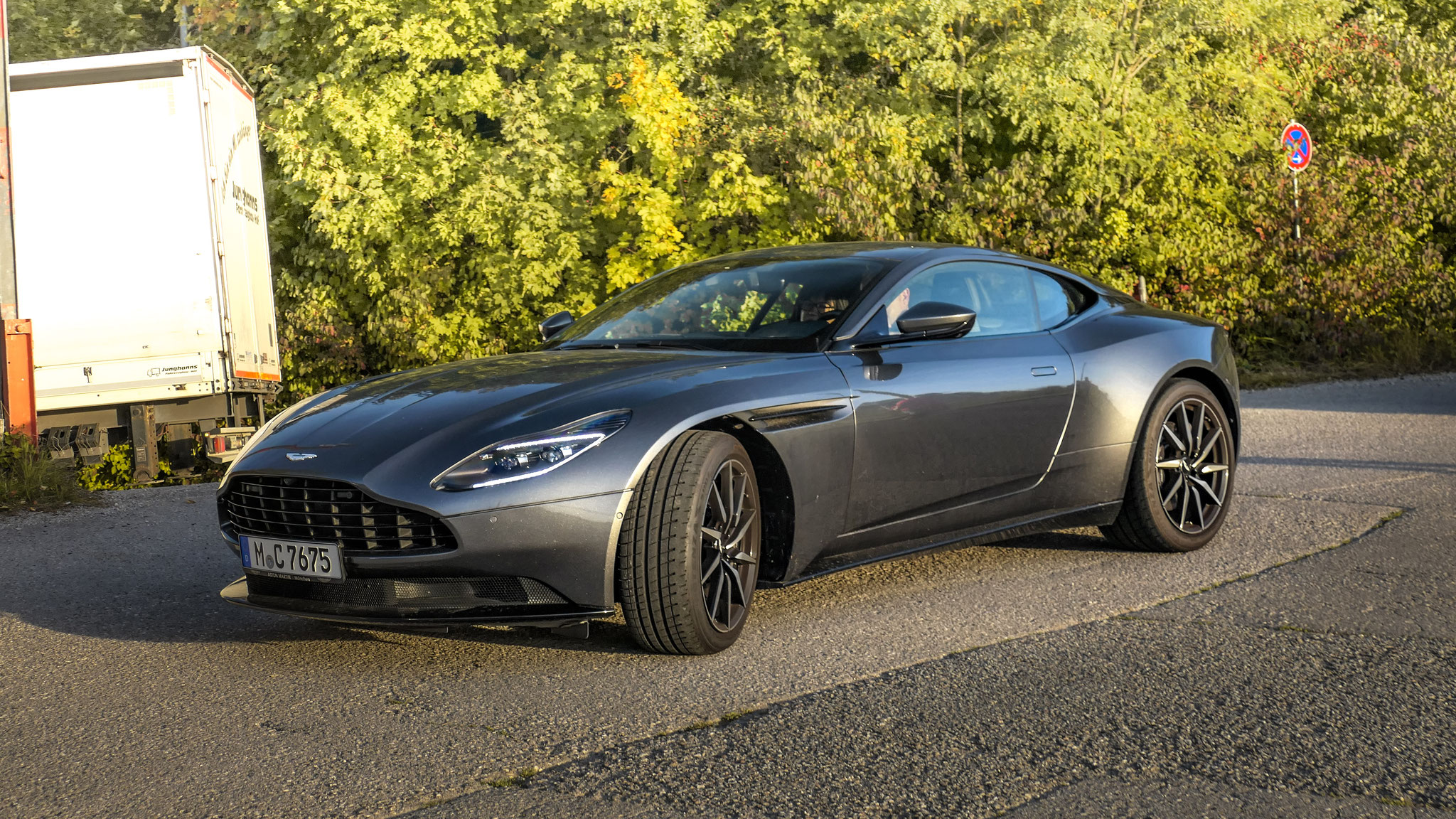 Aston Martin DB11 - M-C7675