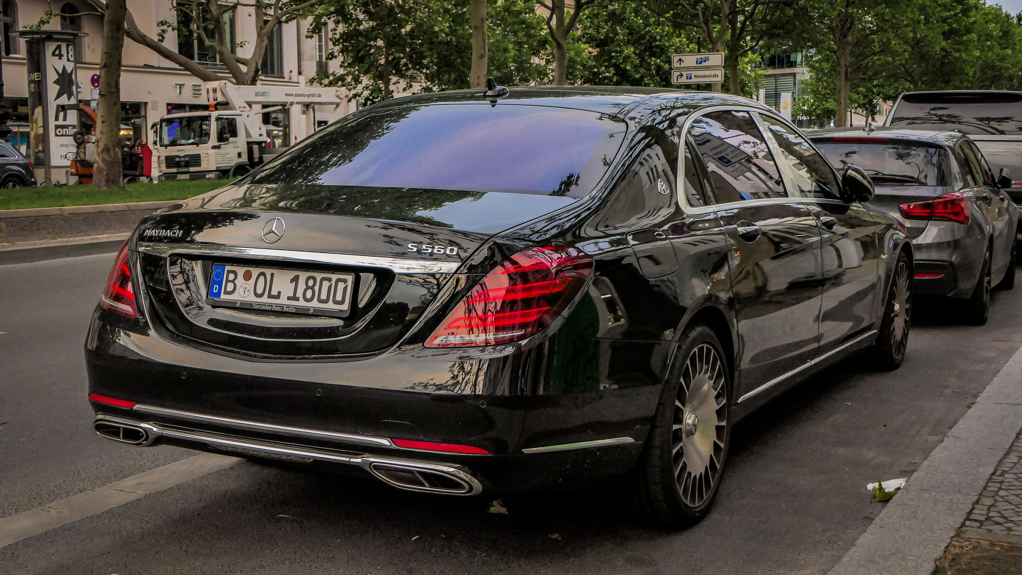 Mercedes Maybach S560 - B-OL1800