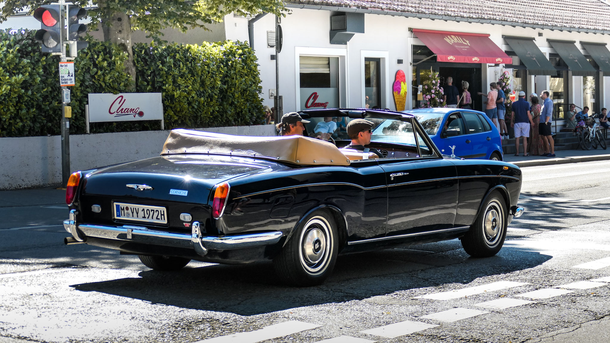 Rolls Royce Corniche - M-YY1972H