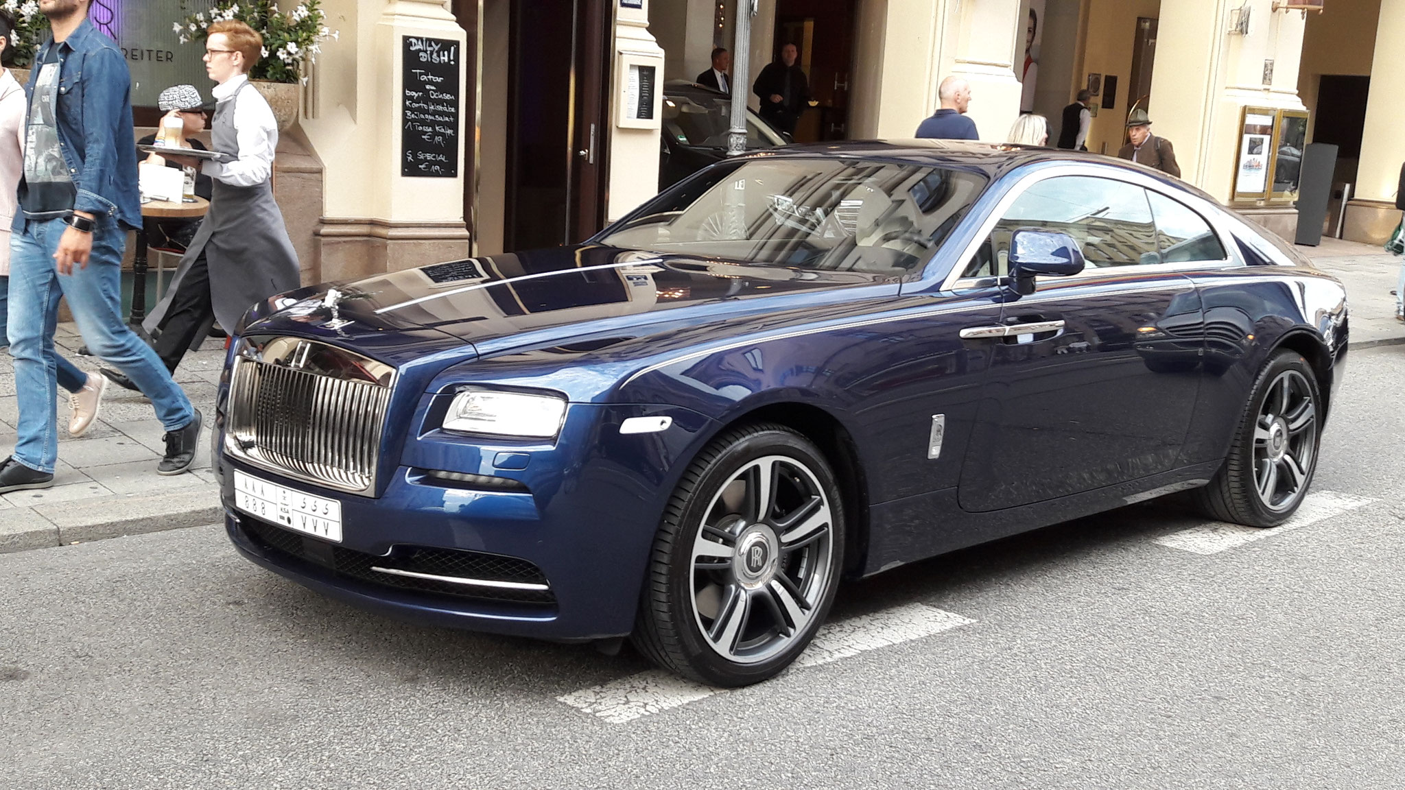 Rolls Royce Wraith - 888VVV (KSA)
