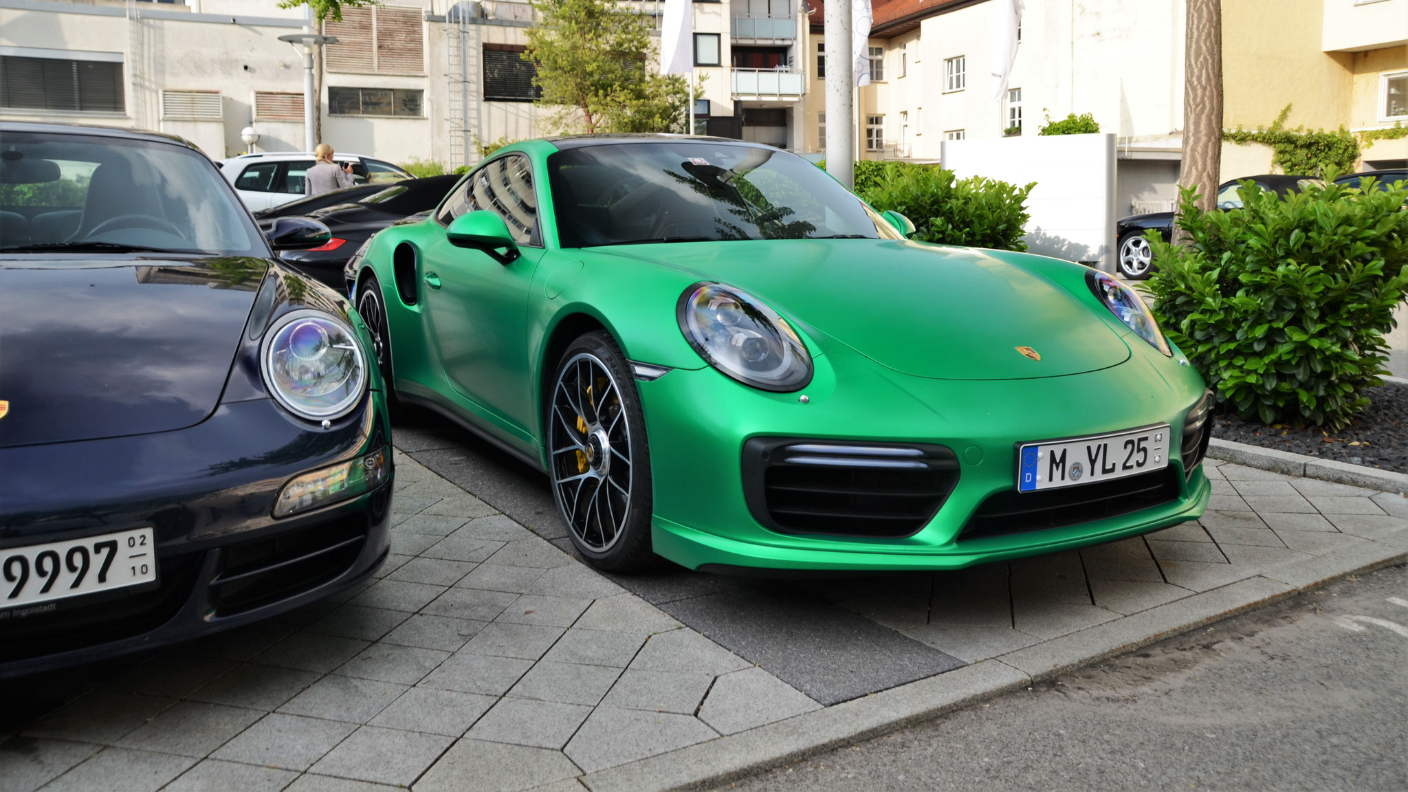 Porsche 911 Turbo - M-YL25