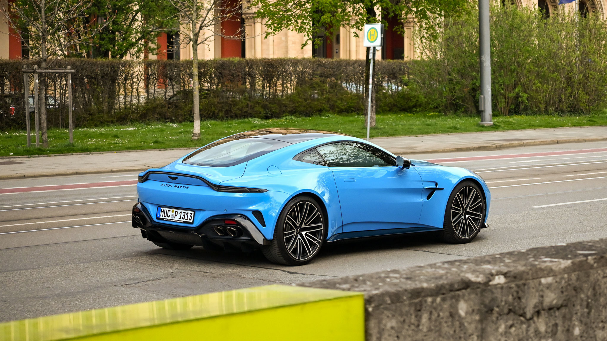 Aston Martin Vantage - MUC-P1313