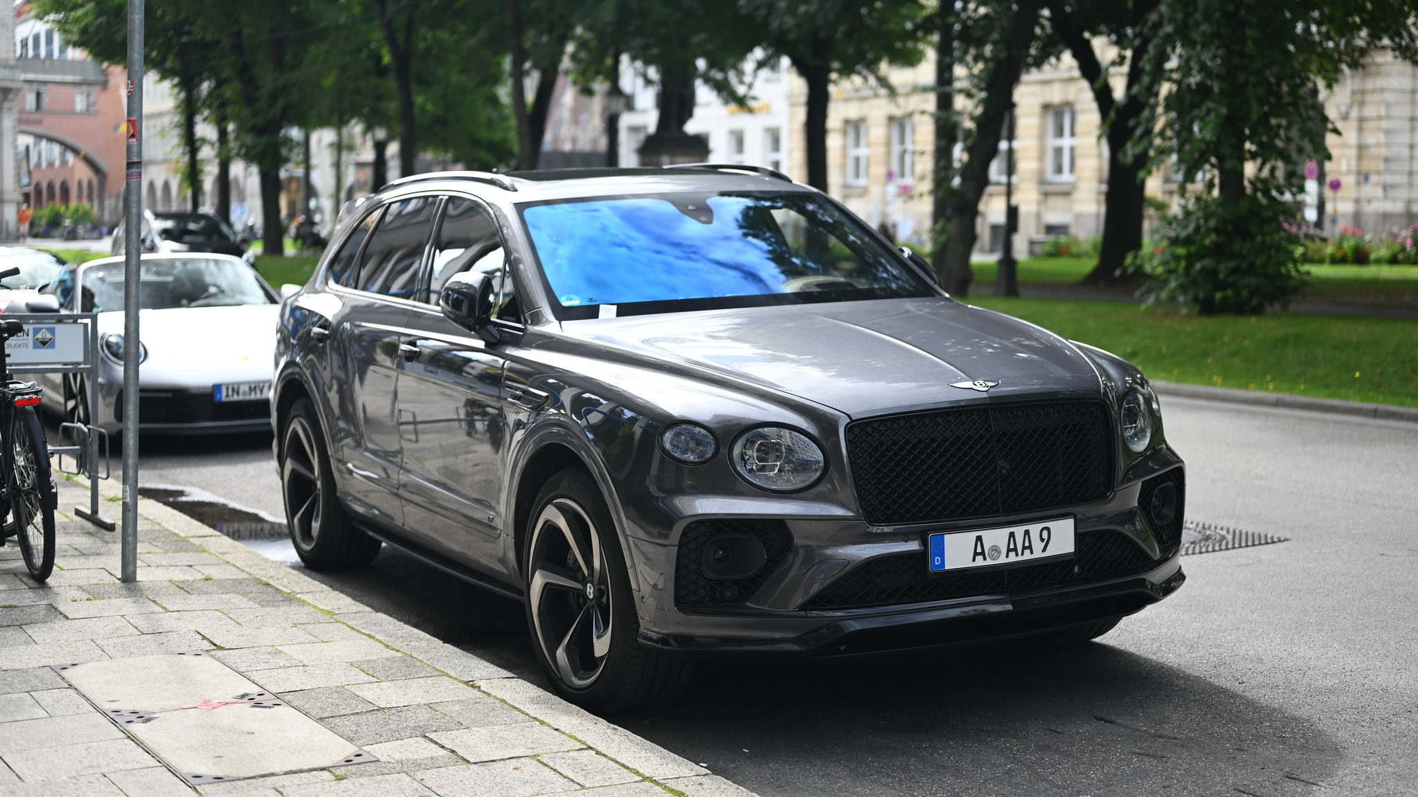 Bentley Bentayga - A-AA9