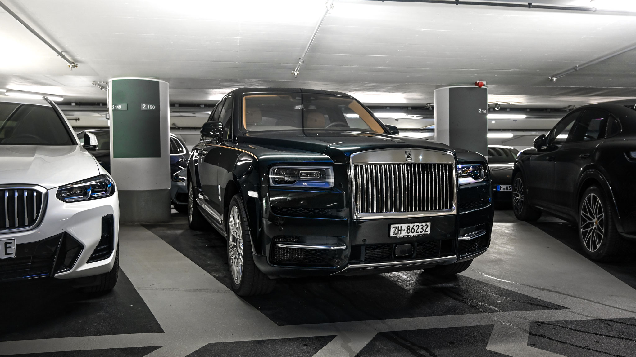 Rolls Royce Cullinan - ZH-86232 (CH)