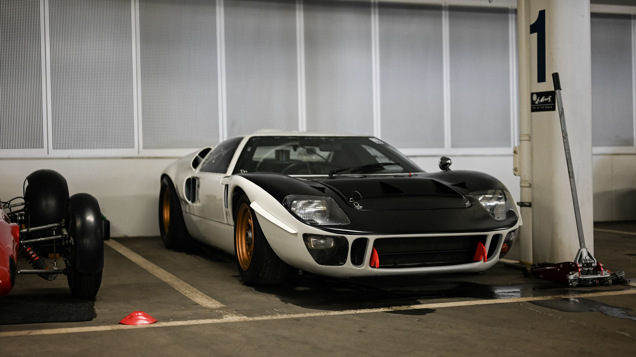 Ford GT40 Prototype
