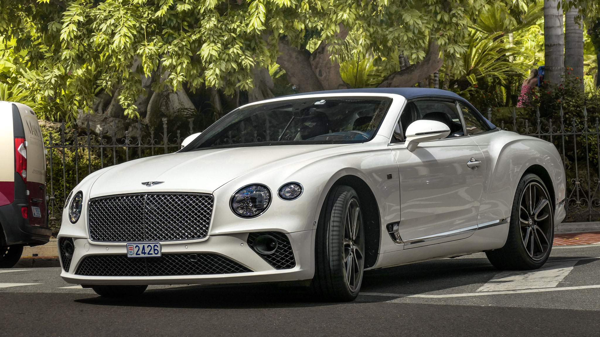 Bentley Continental GTC - 2426 (MC)