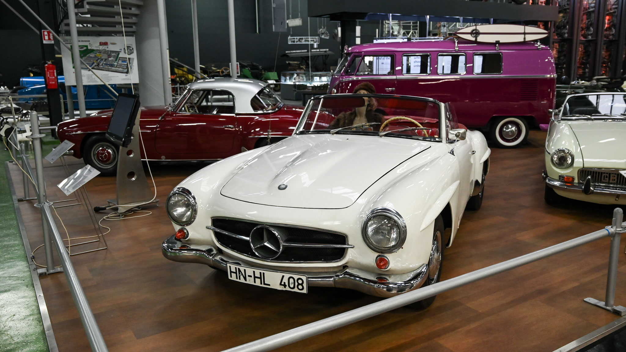 Mercedes SL190 - HN-HL408