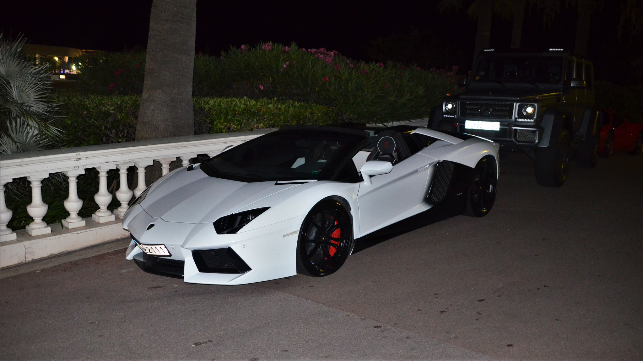 Lamborghini Aventador LP700-4 Roadster - C222111 (BG)