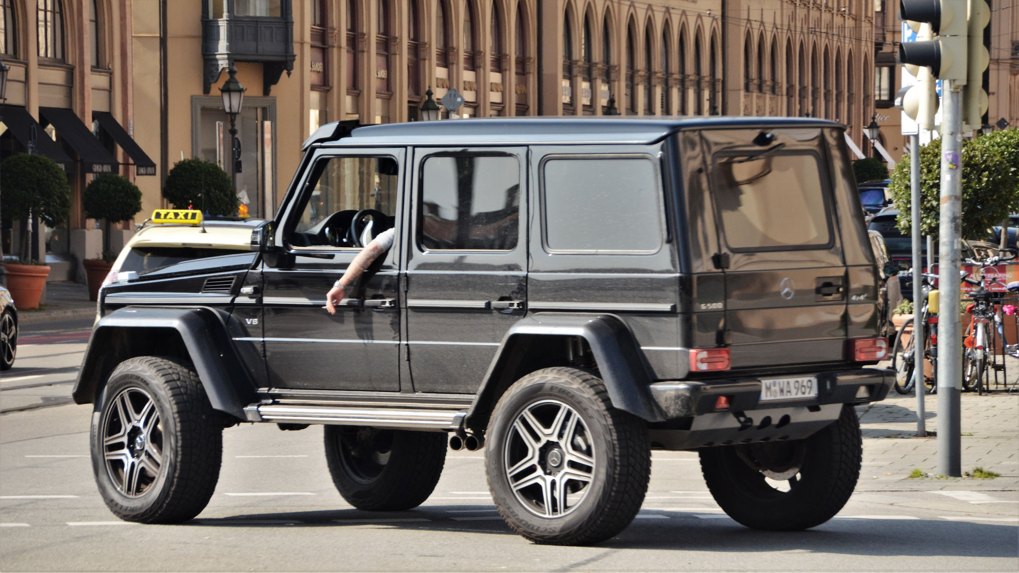 Mercedes G500 4x4² - M-WA969