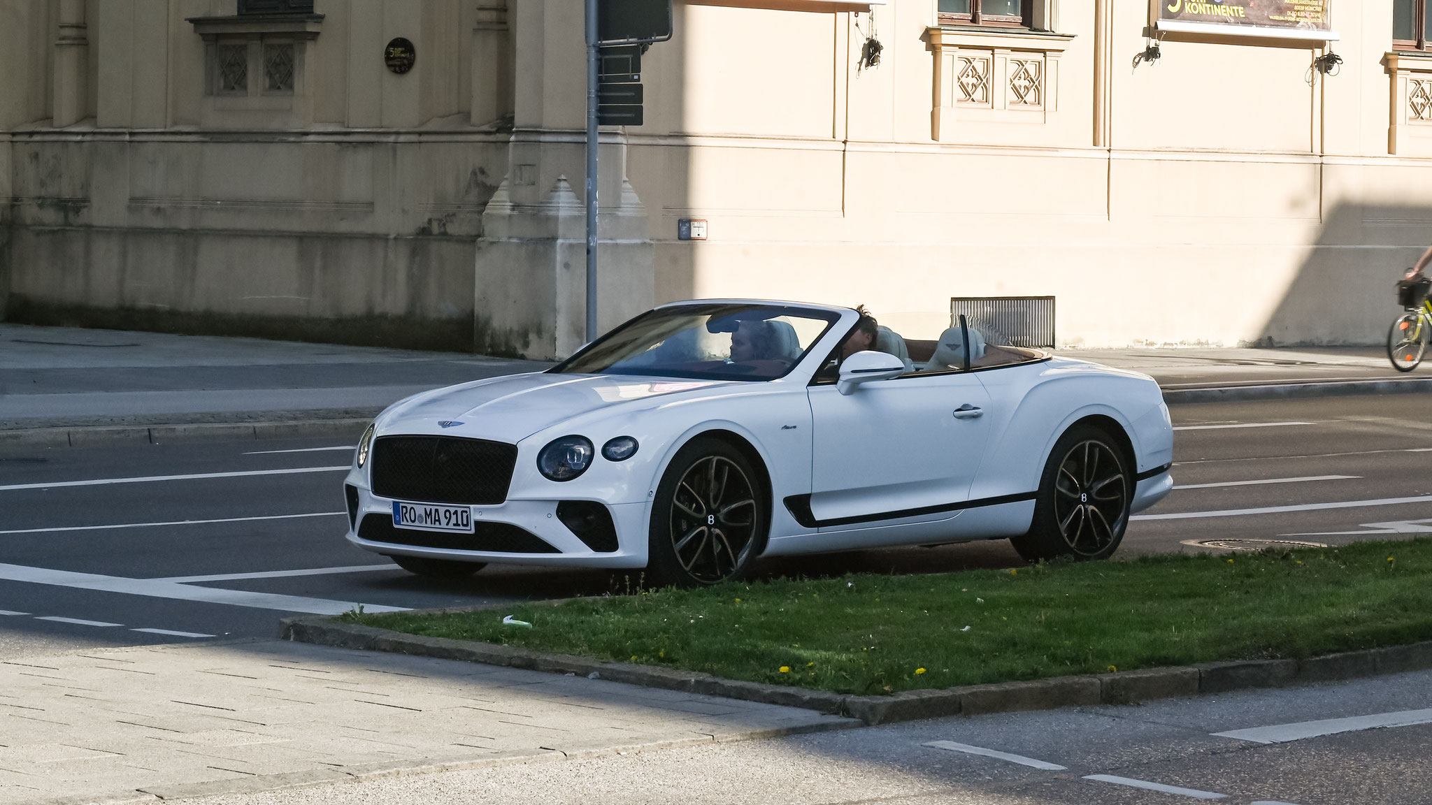 Bentley Continental GTC - RO-MA910