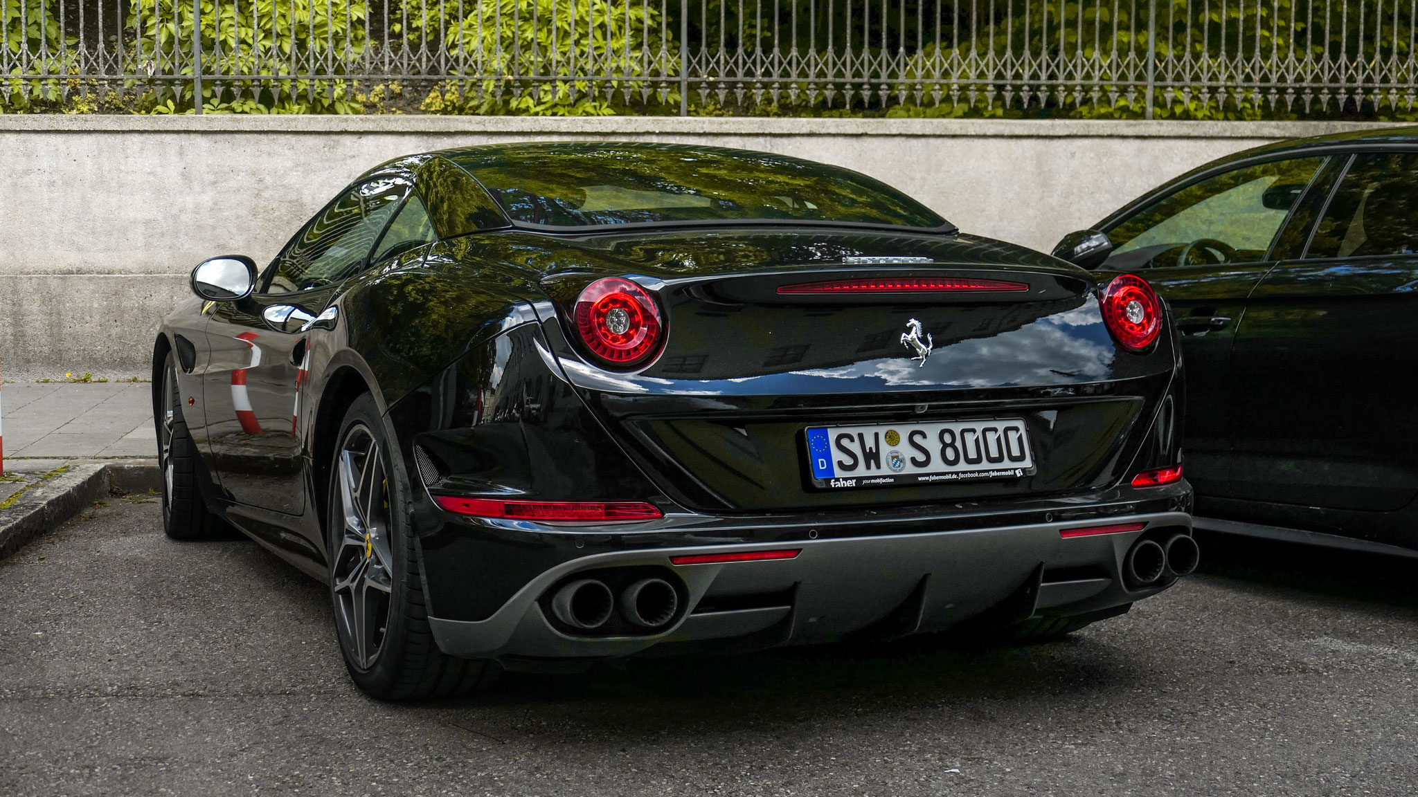 Ferrari California T - SW-S8000