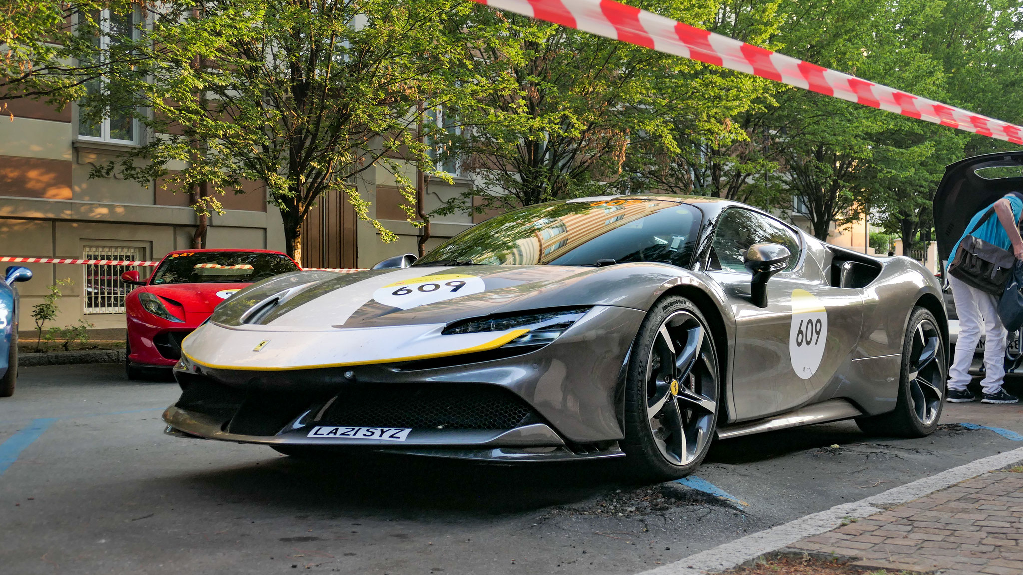 Ferrari SF90 Stradale - LA21SYZ (GB)