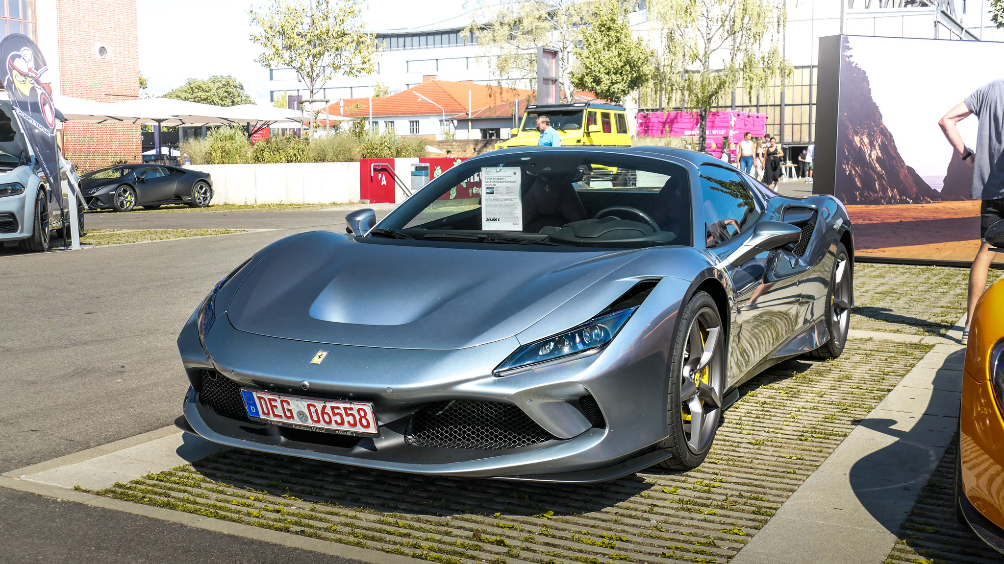 Ferrari F8 Spider - DEG-06558
