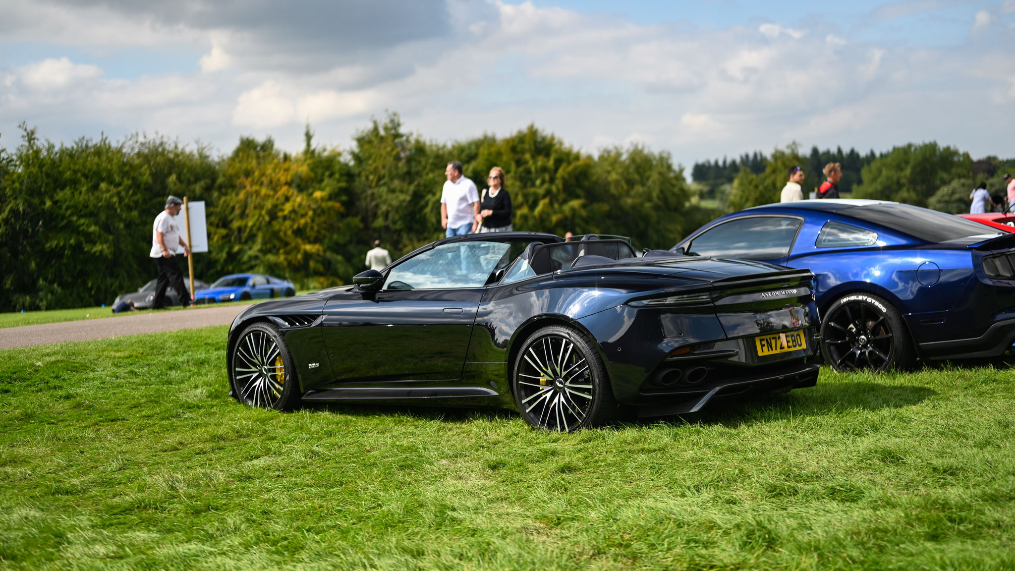Aston Martin DBS Superleggera Volante - FN72EBO (GB)