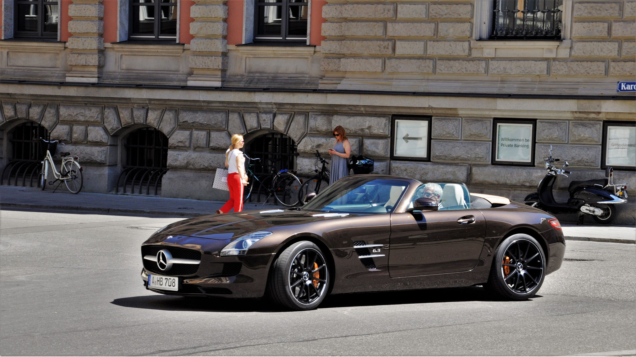AMG SLS Roadster - A-HB708