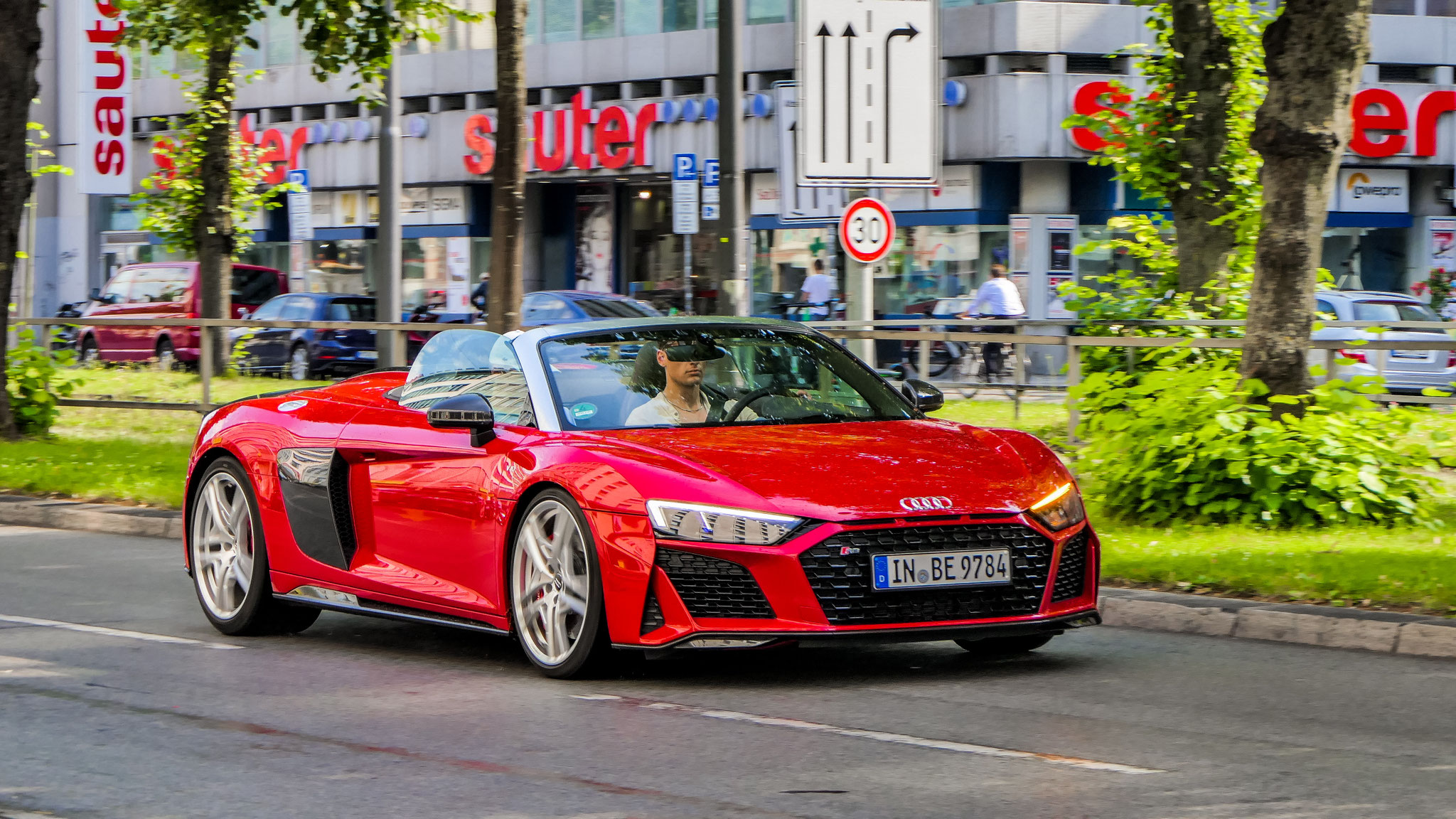 Audi R8 V10 Spyder - IN-BE9784