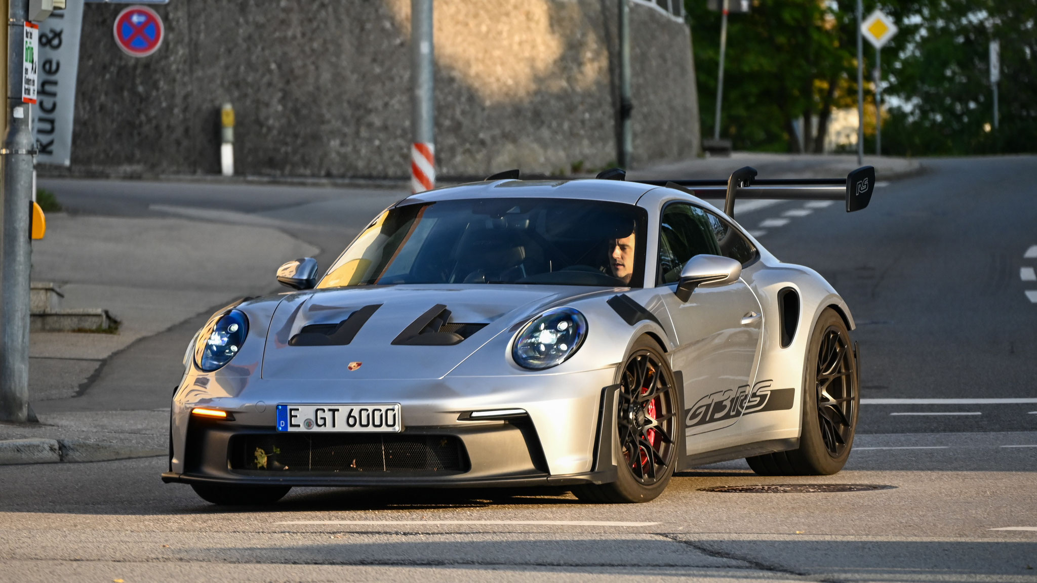 Porsche 992 GT3 RS - E-GT6000