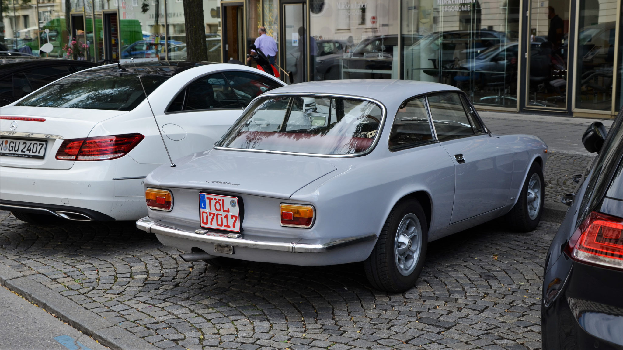 Alfa Romeo Giulia GT1300 Junior - TÖL-07017