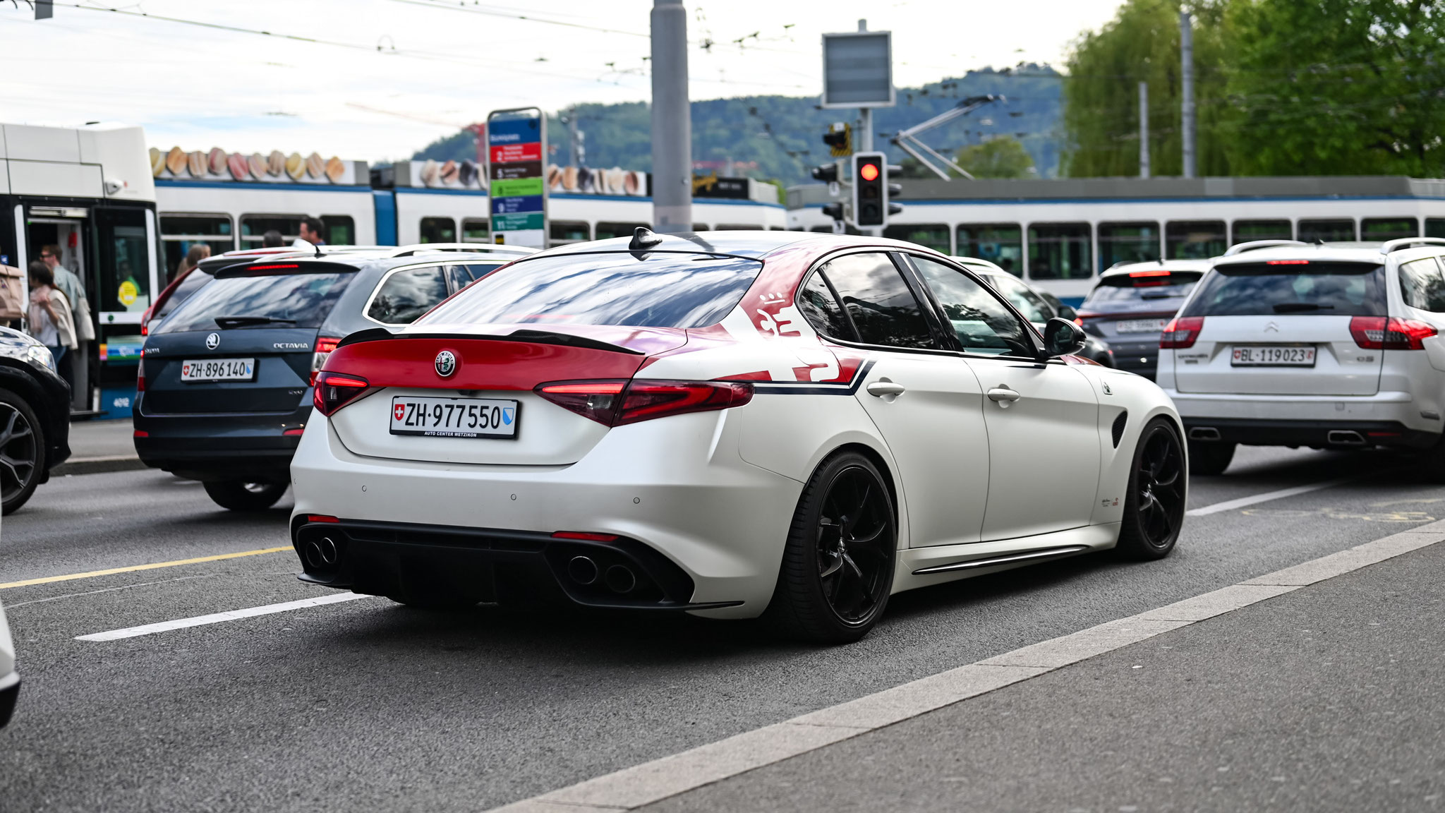 Alfa Romeo Giulia Racing Edition - ZH977550 (CH)
