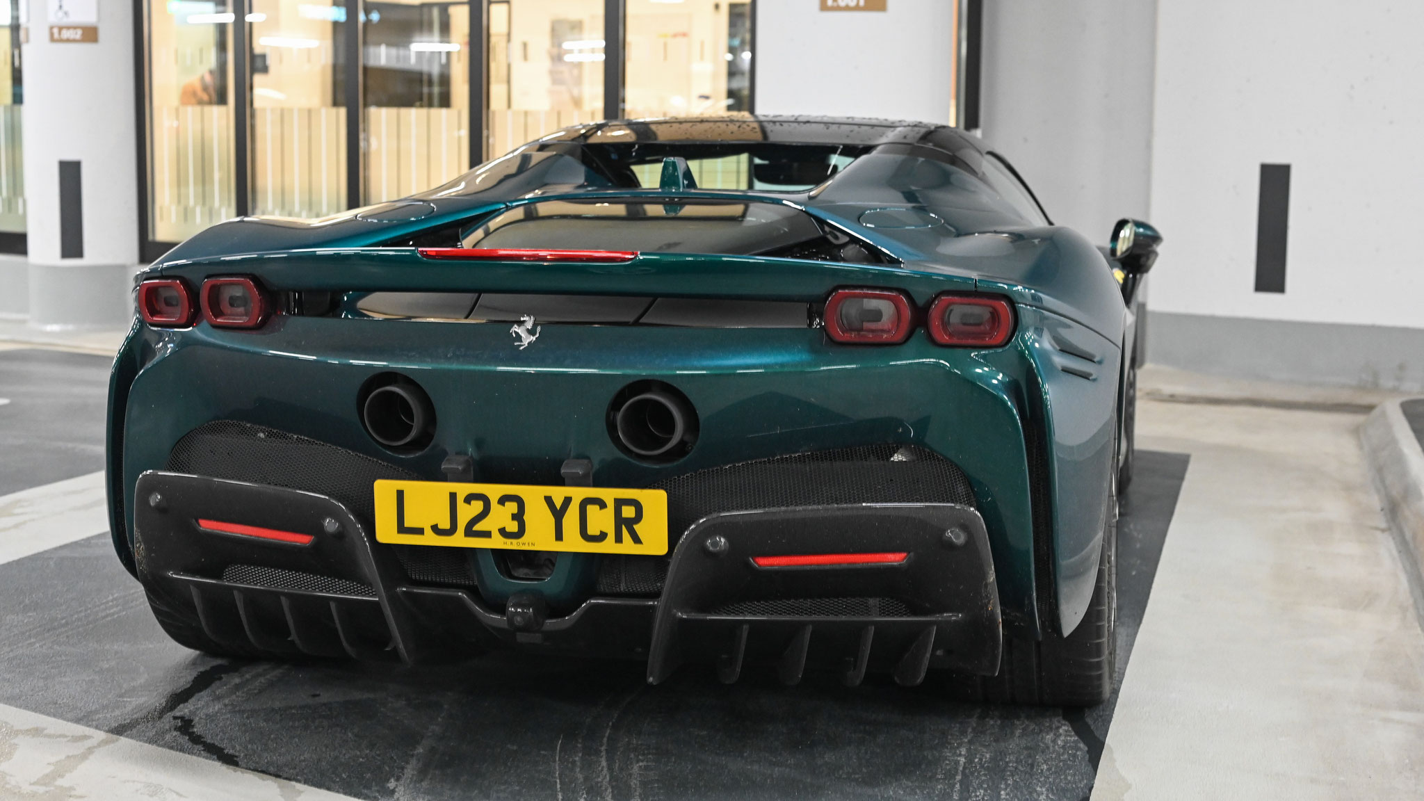 Ferrari SF90 Spider - LJ23YCR (GB)