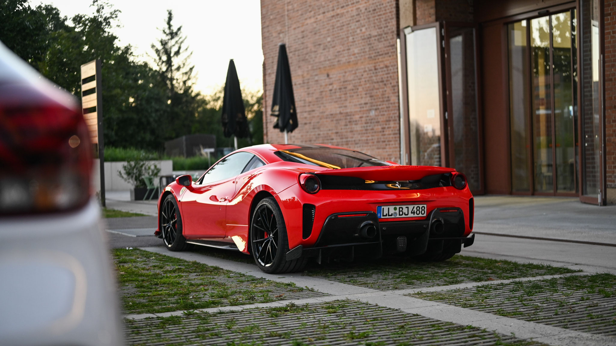 Ferrari 488 Pista - LL-BJ488