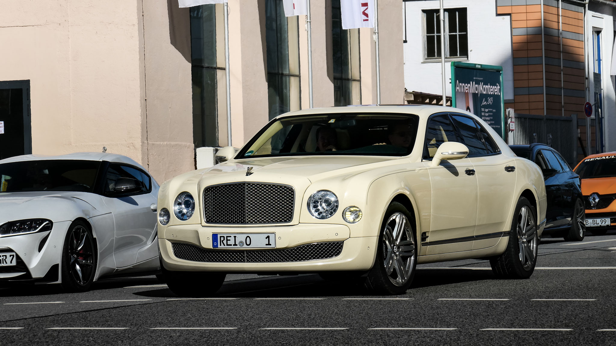 Bentley Mulsanne - REI-O1
