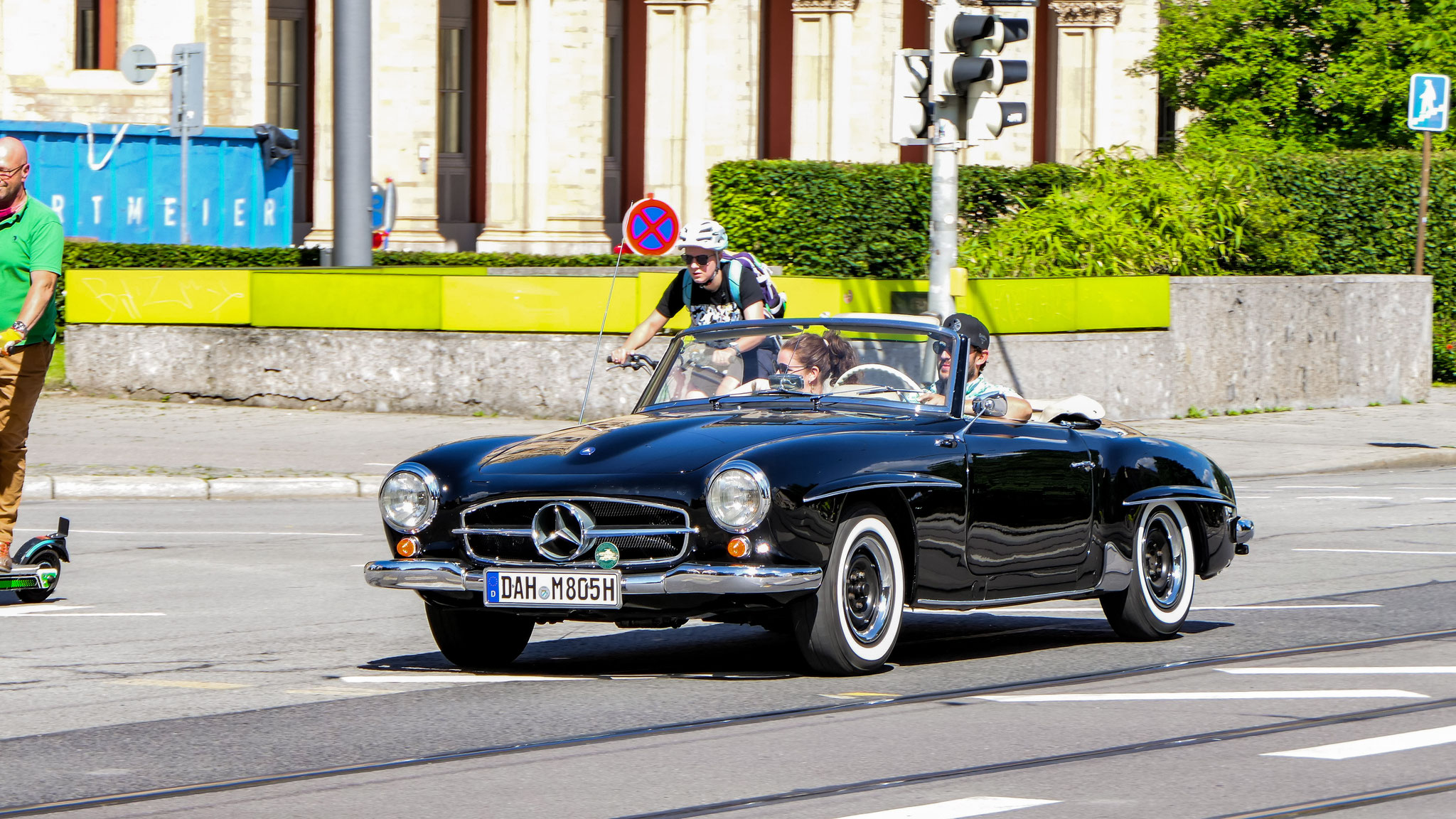 Mercedes SL190 - DAH-M805H