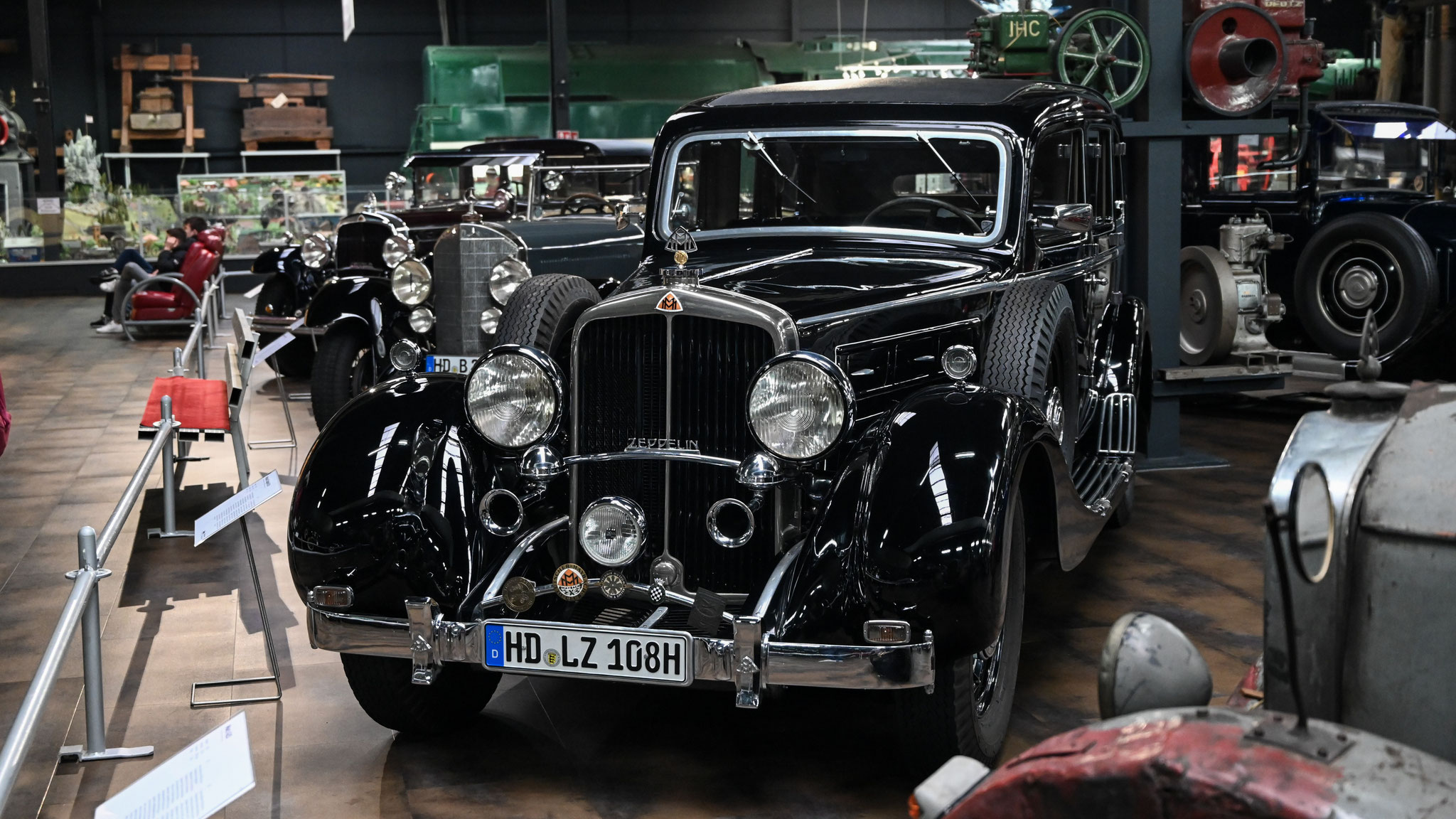 Maybach Zeppelin DS 8 - HD-LZ108H