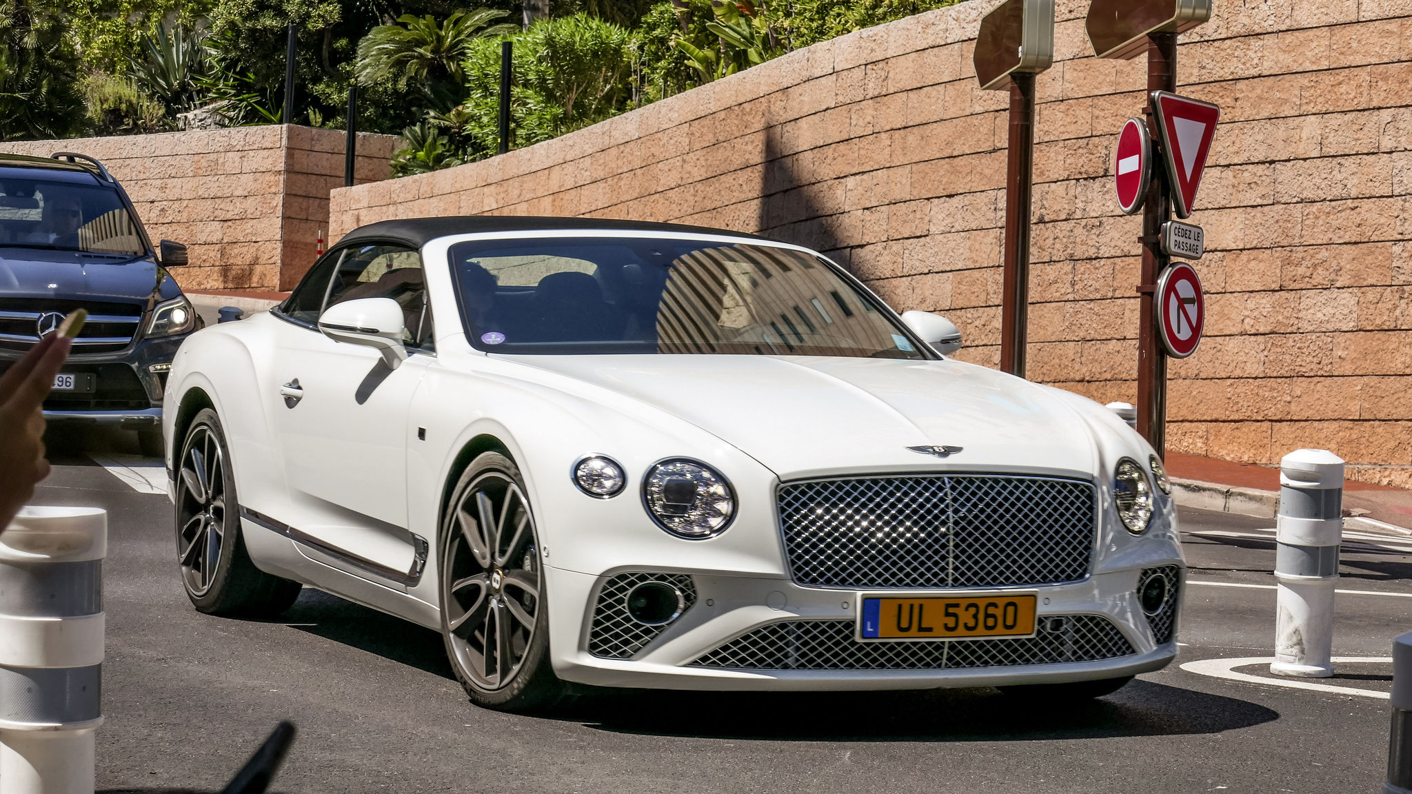 Bentley Continental GTC - UL5360 (LUX)