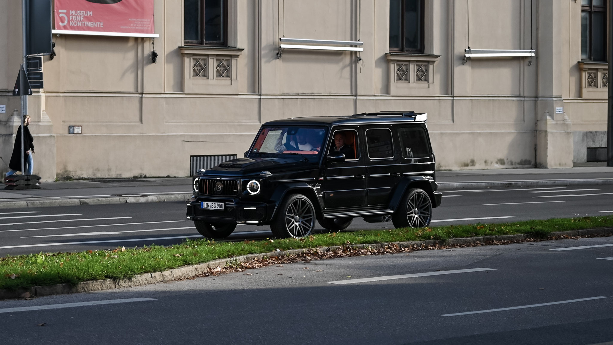 Brabus G800 Widestar - DIN-BG900