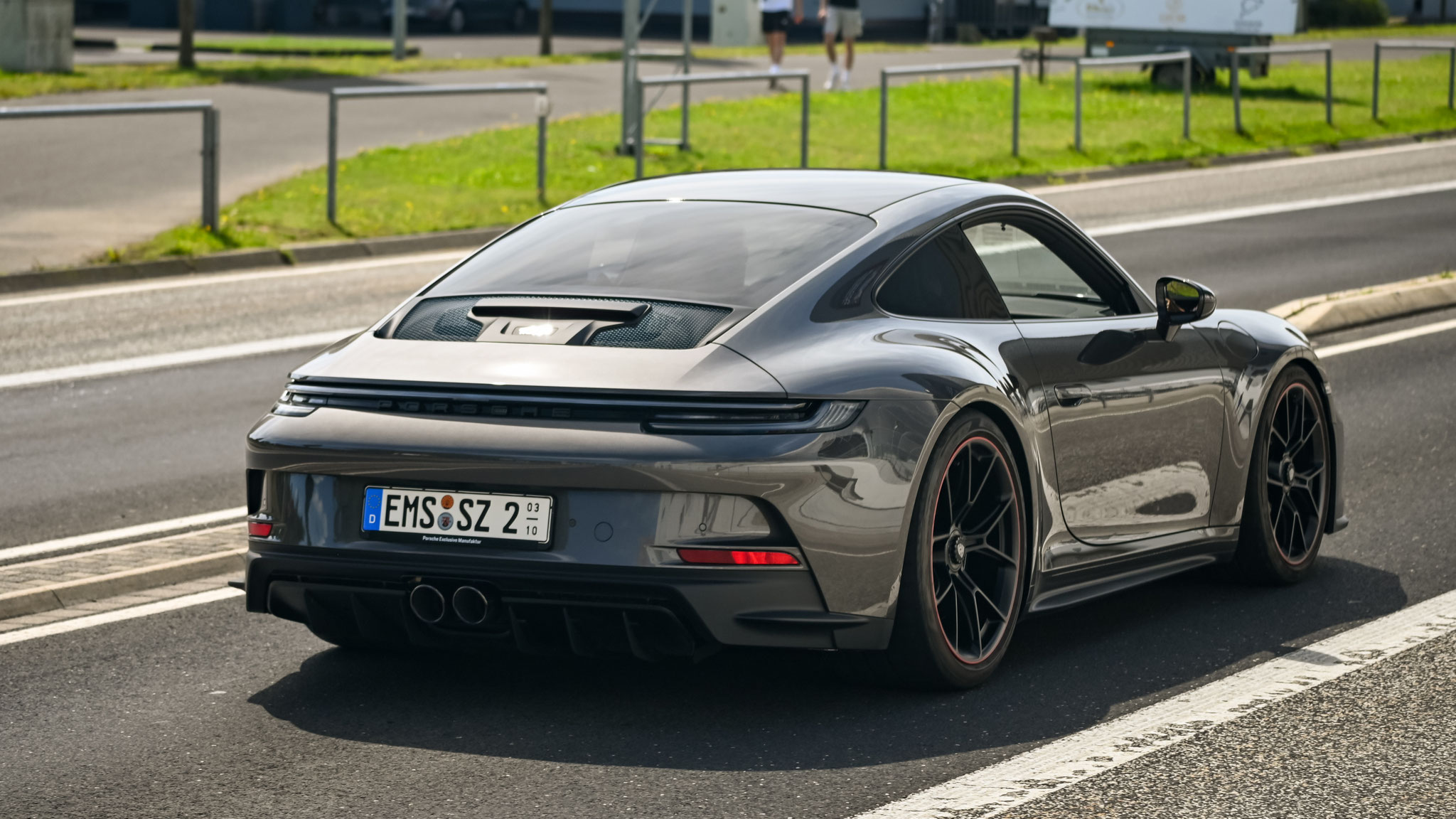 Porsche 992 GT3 Touring - EMS-SZ2