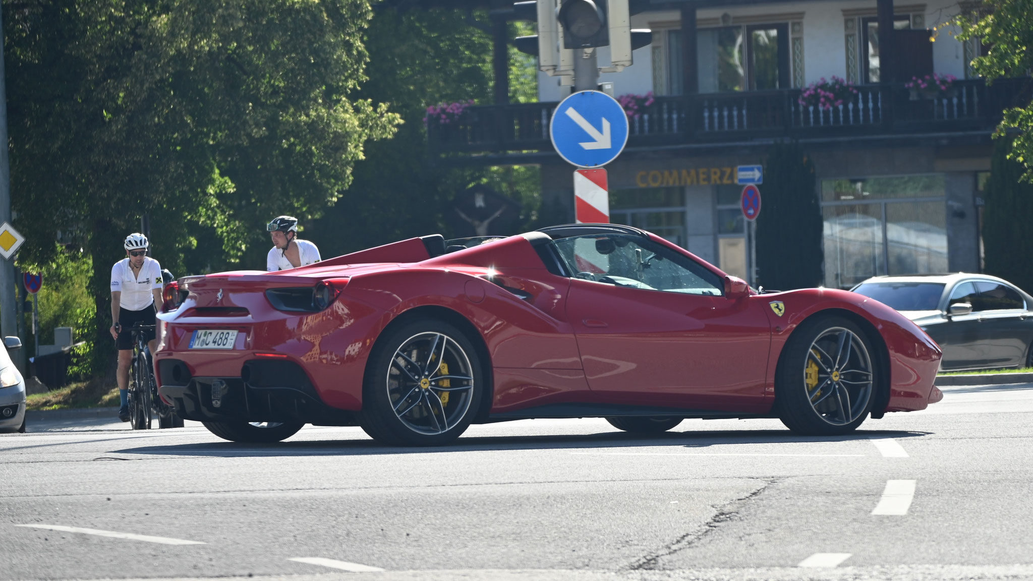 Ferrari 488 Spider - M-C488